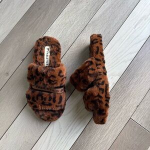 Fabletics Women’s Snug Strap Slippers | Size: 8 | Good Condition